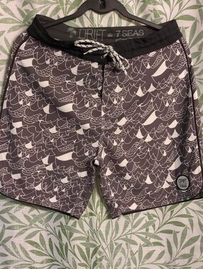 DRIFTWOOD Gray and White Wave Print Men's Swim Board Shorts